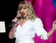 Tạp chí Billboard xin lỗi Taylor Swift