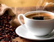Nên uống bao nhiêu cốc cà phê mỗi ngày để giảm cân?