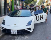 Siêu xe Lamborghini Gallardo mui trần của ông Đặng Lê Nguyên Vũ tái xuất
