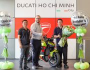 Ducati Streetfighter V4 Lamborghini - mô tô giá hơn 2 tỉ đồng về tay ba khách hàng Việt Nam
