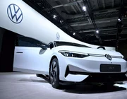 Tầm giá 2 tỷ đồng, lựa chọn SUV 7 cỡ lớn nào cho gia đình tại Việt Nam? Volkswagen như Trấn Thành?