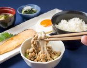 Natto, món ăn sáng và ăn xế giàu dinh dưỡng từ Nhật Bản