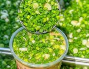 Không phải là content: Trà sữa hành lá chính thức mở bán, giới trẻ đổ xô review nhưng hương vị khiến người xem "ớn lạnh"
