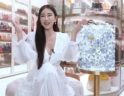 ''Bà hoàng Hermes'' tiếp tục ''đập hộp'' dinh thự rộng gần 750m2 ở Singapore: Riêng phòng tắm và nhà bếp được ốp đá cẩm thạch quý hiếm
