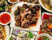 Điểm danh những khu phố ẩm thực nức tiếng ở TP.HCM