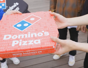 "Ông vua hàng hiệu" Johnathan Hạnh Nguyễn khai trương cửa hàng Domino’s Pizza đầu tiên tại quê hương Khánh Hòa