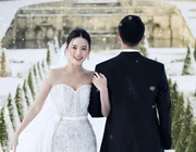 Midu mặc váy cưới giá gần 130 triệu đồng, chụp hình dưới tuyết tại lâu đài cổ ở Pháp