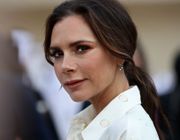 Bí quyết dưỡng nhan, tút dáng ở tuổi 50 của "nữ hoàng WAG" Victoria Beckham