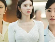 2 nữ phụ mặc đẹp không kém Kim Ji Won trong phim "Queen of Tears"
