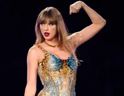 Taylor Swift trở thành tỷ phú