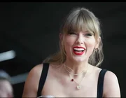Kiểu vòng mà Taylor Swift, Hailey Bieber cùng đeo