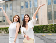 Hồ Ngọc Hà, Kim Lý và Hoa hậu Hoàn Vũ Pia Wurtzbach tham quan xưởng chế tác Bulgari ở Thụy Sỹ