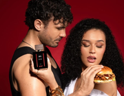 Nước hoa mùi gà rán KFC cháy hàng
