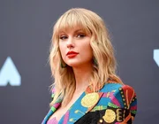 4 điểm đến được nhắc tên trong album mới của Taylor Swift