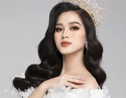Hình thể được khen đẹp như 'tạc tượng' của Hoa hậu Đỗ Thị Hà