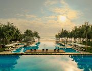 Thiên đường biển xanh tại Danang Marriott Resort & Spa