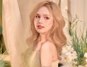 Xoài Non ghi điểm với mốt váy vàng bơ