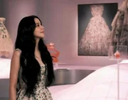 Jisoo BLACKPINK, Natalie Portman diện đầm hoa tại sự kiện Dior