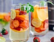 Cocktail hoa quả - Món đồ uống cho tín đồ yêu da, thích giữ dáng