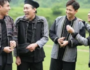 2 Ngày 1 Đêm: Kiều Minh Tuấn diện mạo kỳ quặc, bị Dương Lâm "tạt gáo nước lạnh"
