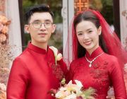 Vừa dắt tay Midu bước vào biệt thự hào môn, mẹ thiếu gia Minh Đạt loay hoay làm 1 hành động gây bất ngờ