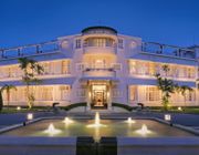 Azerai La Residence - Thiên đường nghỉ dưỡng ở Huế với phong cách Pháp cổ kính và sang trọng