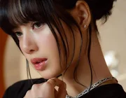 Bí quyết chinh phục vẻ ngoài lôi cuốn như Lisa (BLACKPINK)