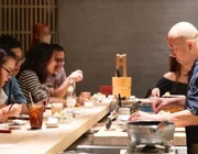 Omakase - Phong cách ăn lạ được Trấn Thành và giới nhà giàu Việt cực ưa chuộng: Không được chọn món, không biết trước giá... nhưng số tiền phải trả gây choáng!
