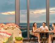 Thưởng thức ẩm thực thượng hạng cùng Oriental Pearl và Renaissance Riverside Saigon