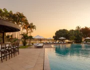 Resort biển Huế có bể bơi tuyệt đẹp không thể bỏ lỡ