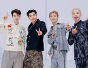 HIEUTHUHAI chiêu mộ Anh Tú Atus theo cách "vừa đấm vừa xoa"