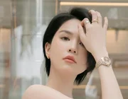 Ngọc Trinh cắt tóc ngắn, hoá thân theo phong cách Y2K
