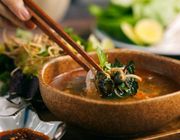 Ai đến Hà Nội cũng nhớ mãi 1 món ăn ấm nóng, dai giòn, ngọt thanh: Không chỉ thơm ngon mà còn giàu dinh dưỡng