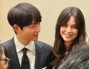 Song Joong Ki báo tin trọng đại với vợ Tây ở tuổi 38