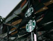 Starbucks chính thức mở cửa hàng có view đẹp nhất Sài Gòn, ngắm trọn thành phố với 100k thì giới trẻ cũng chịu khó check-in rần rần