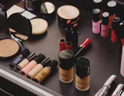 Armani Beauty mang đến không gian mua sắm sang trọng và đẳng cấp