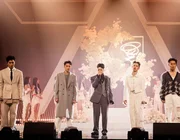 Anh trai 'say hi' đẫm nước mắt