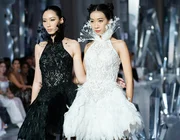 Chung Thanh Phong hiện thực hóa giấc mơ thời trang với 80 thiết kế Haute Couture limited