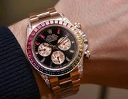 3,5 triệu USD cho đồng hồ Rolex 'cầu vồng' đầu tiên