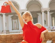 Từ Jisoo của Blackpink với Dior đến Rihanna với Gucci, đâu là những mẫu túi xách xa xỉ đang được các ngôi sao “thả tim”?