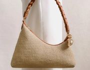 Lý giải sức hút của Nirvana Crochet, chiếc túi được Taylor Swift lẫn Lady Gaga yêu thích