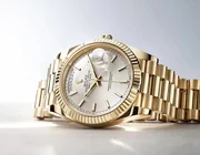 Rolex sắp vượt Apple Watch?