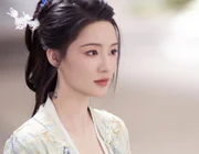 Lý Thấm lội ngược dòng sau hơn một thập kỷ hoạt động
