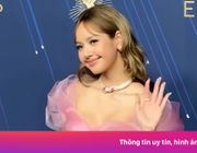 Lisa gây bão toàn cầu khi diện đầm 'hồng cánh sen'