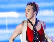 Vệ sĩ của G-Dragon cảm ơn fan Việt