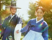 Kang Tae Oh và Kim Se Jeong tạo cơn sốt hoán mệnh trong Moon River