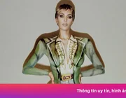 Kim Kardashian gây sốc với ảnh khỏa thân