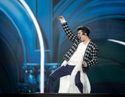 Dimash Kudaibergen: Tại sao cả thế giới “phát cuồng” trước một giọng hát?