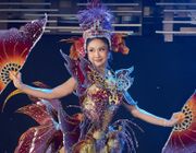 Hoa hậu Phương Linh ra mắt Carnival Costume cho Miss Cosmo 2025