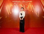 Choáng ngợp trước màn múa kiếm của chị đẹp Thuý Hiền cùng Châu Tuyết Vân tại Fancon Hoàng Yến Chibi